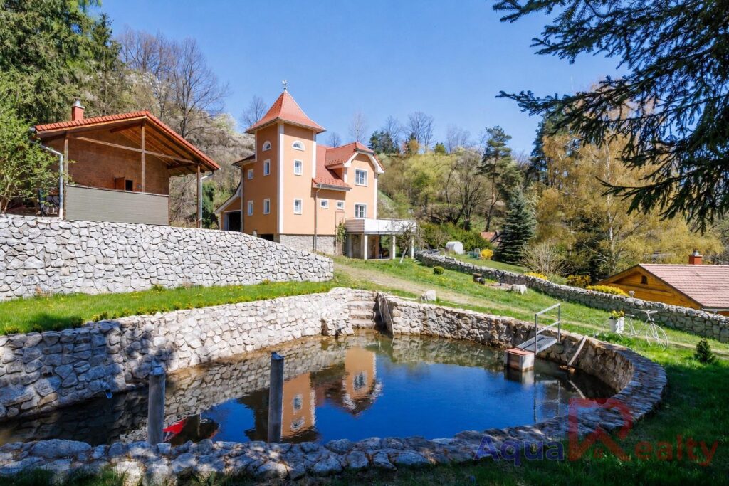 PRODEJ RODINNÉHO DOMU S PASIVNÍM PŘÍJMEM | KARLOVARSKÝ KRAJ – Rodinný dům – Bečov nad Teplou – prodej nemovitosti